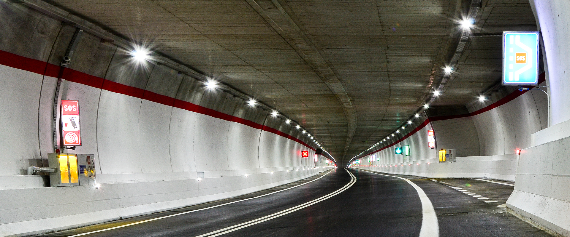 Projecteurs pour l'éclairage des tunnels et galeries à LED