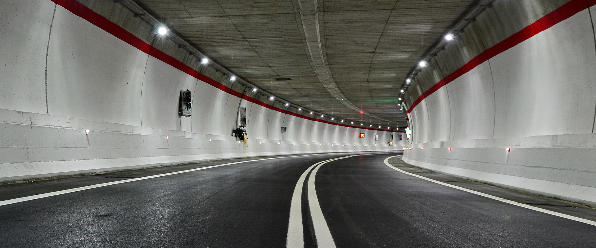 Projecteurs pour l'éclairage des tunnels et galeries à LED