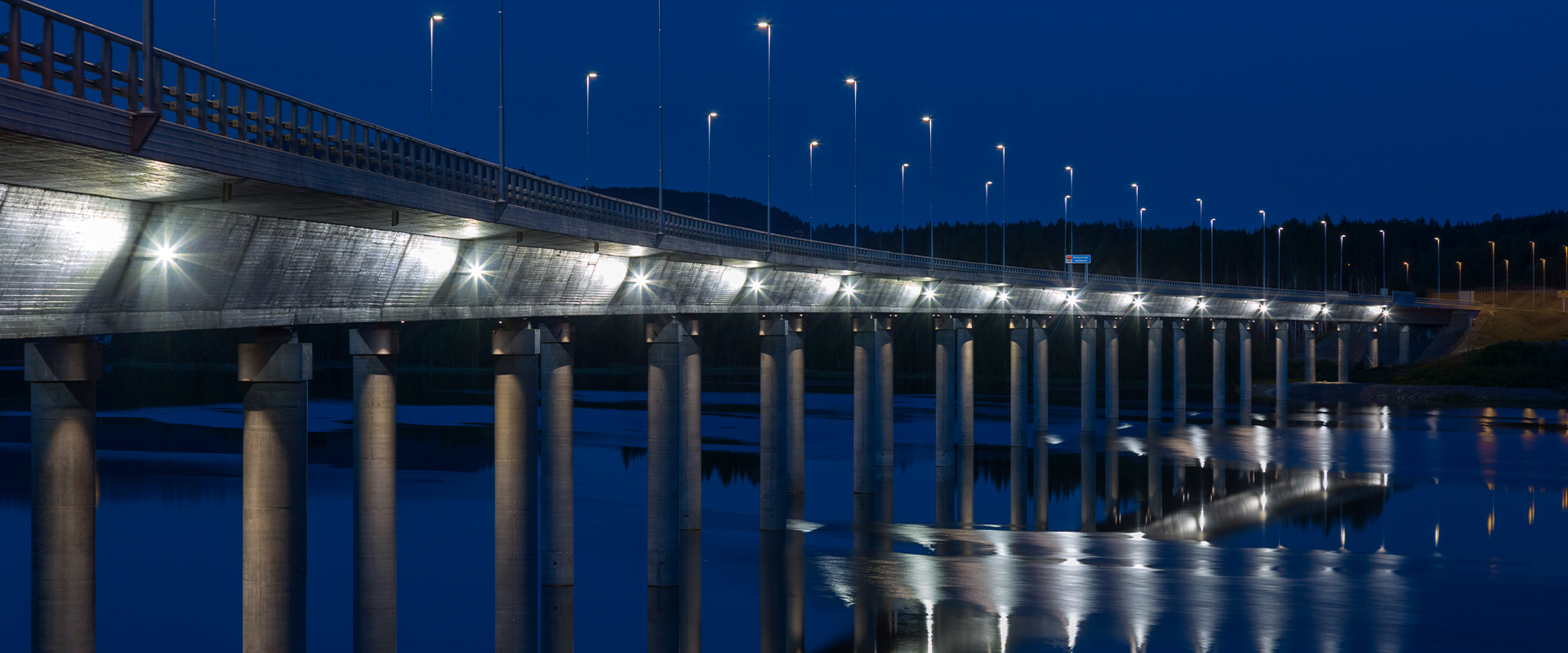 éclairage routier LED du Pont de Tresfjord