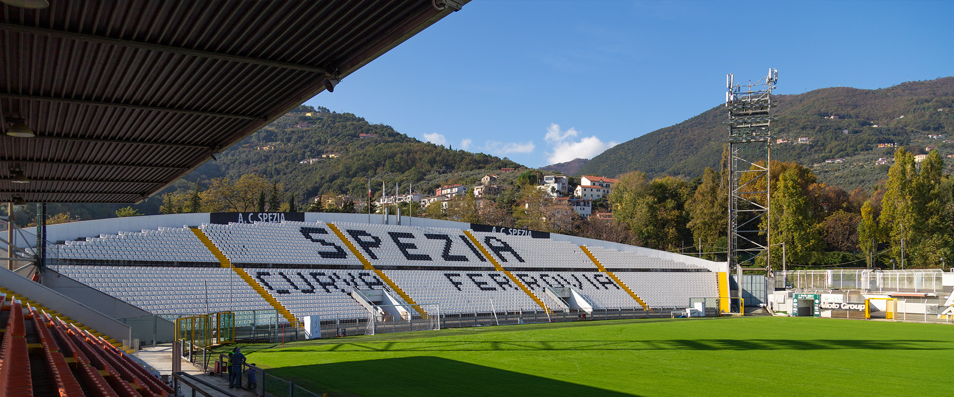 éclairage stade de foot