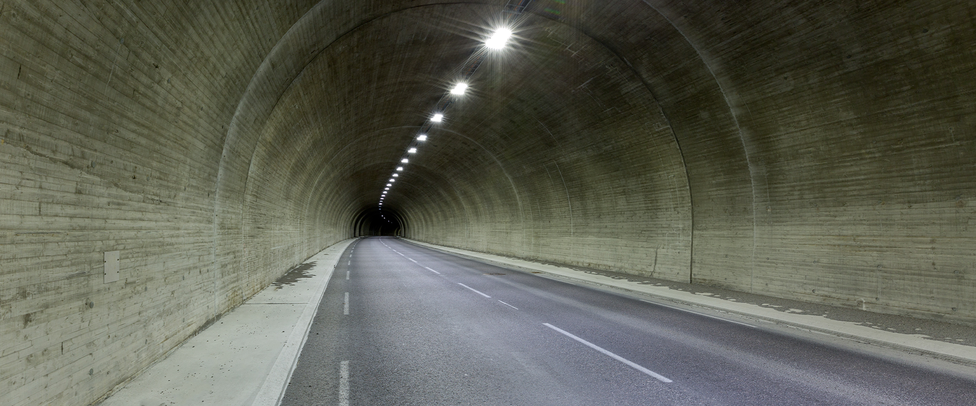 Projecteurs pour l'éclairage des tunnels et galeries à LED